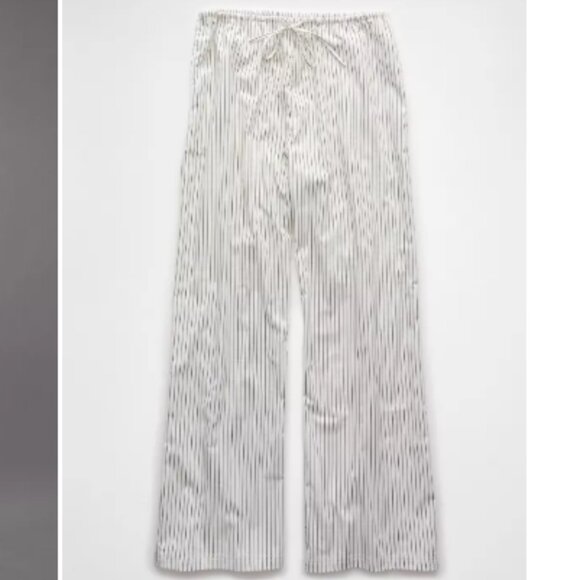 American Eagle Wide Leg Drawstring Stripped PJ Style Pants - Large in White - Picture 10 of 10